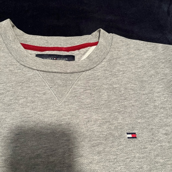Tommy Hilfiger Crewneck - Picture 3 of 4